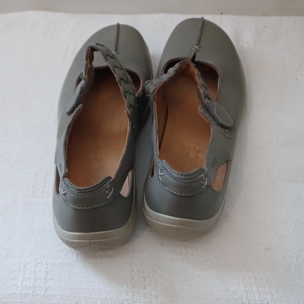 Hotter Marry Jane Shake Soft Gray Bone Shoes Size 7 - Picture 2 of 4